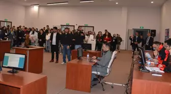 Atatürk Üniversitesi'nde Hukuk Fakültesi Öğrencilerine Kurgusal Duruşma Deneyimi