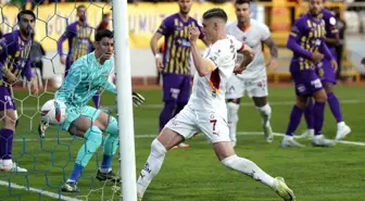 Roland Sallai, Eyüpspor Maçında Galatasaray'ın İlk Golünü Attı