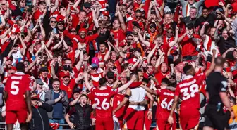 Zirvede kupalar eşitlendi! İngiltere Premier Lig'de şampiyon Liverpool oldu