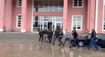 Ağrı'da Motorlu Taşıtlar Sınavında Kopya Düzeneklerine Operasyon
