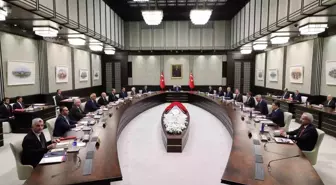 Cumhurbaşkanlığı Kabinesi, Cumhurbaşkanı Recep Tayyip Erdoğan başkanlığında Cumhurbaşkanlığı Külliyesi'nde toplandı.