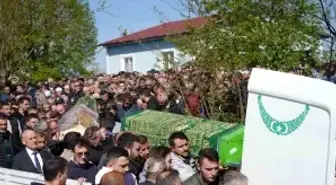 Samsun'daki Heyelan Faciasında Hayatını Kaybeden Aile Son Yolculuğuna Uğurlandı