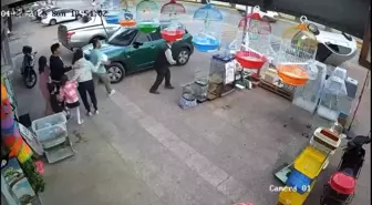 Mersin'de Kaza: Otomobil Ters Döndü, Sürücü Hafif Yaralandı