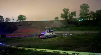Akyazı'da İçki İçen Gruplar Arasında Silahlı Kavga: 2 Yaralı