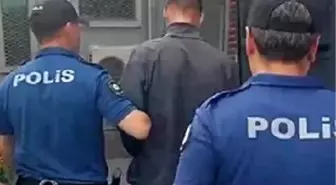 İzmir'de Hırsızlıkla Aranan Şüpheli Kovalamacada Yakalandı