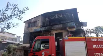 Yangın Korkuttu: Hatay'da Apartman Dairesi Alevlere Teslim Oldu