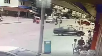 Gazipaşa'da Trafik Kazası: Elektrikli Motosiklet ile Hafif Ticari Araç Çarpıştı