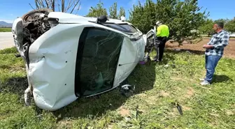Elazığ'da Takla Atan Otomobil Kaza Yaptı: 5 Yaralı