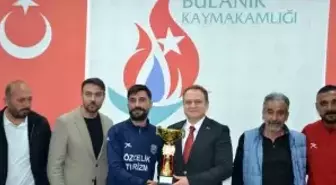 Bulanık Kopspor, Şampiyonluğu Kupayla Taçlandırdı