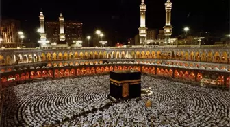 Suudi Arabistan'dan Hac Döneminde Sıkı İzin Denetimi