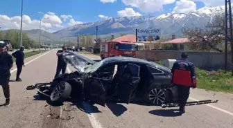 Van'da Otomobil Takla Attı, Sürücü Yaralandı