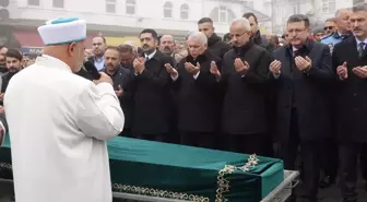 Bakan Uraloğlu, Hala Eşinin Cenaze Törenine Katıldı