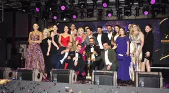 Dialog Real Estate, Shining Night Ödül Gecesi'nde Başarıları Kutladı