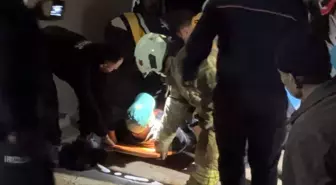 Sultanbeyli'de Gider Borusu Tamiri Sırasında Toprak Kayması: Bir Kişi Göçükte Kaldı