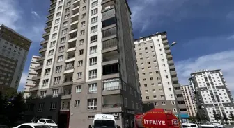 Kayseri'de 14 Katlı Binada Yangın, Bir Kişi Hastaneye Kaldırıldı