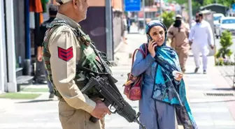 Keşmir'de Silahlı Saldırı: 26 Turist Hayatını Kaybetti