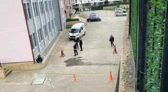 Gölcük'te Liseli Öğrenci 4'üncü Kattan Düştü