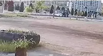 Mardin'de Otomobil Su Tankerine Girdi: Yaralı Yok