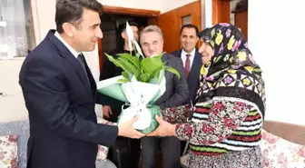 Şehit Binbaşı Mithat Çolak'ın ailesine ziyaret