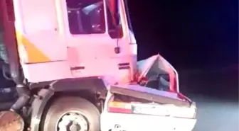 Manisa'da Tır-Otomobil Kazasında Genç Sürücü Hayatını Kaybetti