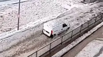 Ankara'da Sağanak ve Dolu Yağışı Hayatı Olumsuz Etkiliyor