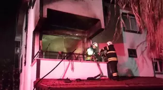 Hatay'da 3 Katlı Binada Yangın Korkusu