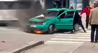 Iğdır'da Park Halindeki Araç Yangın Çıkardı