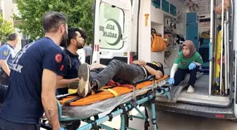 Adıyaman'da Otomobil ile Motosiklet Çarpıştı: 2 Yaralı