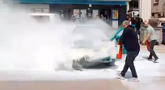 Iğdır'da Park Halindeki Otomobilde Yangın Çıktı