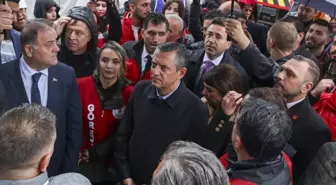 Özgür Özel: 'Meydanlar özgürse demokrasi vardır'