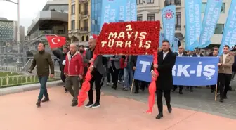 Taksim'de 1 Mayıs Emek ve Dayanışma Günü Kutlandı