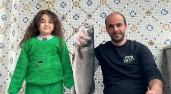 Sinop'ta Spor Balıkçısı 7,5 Kilogramlık Levrek Yakaladı
