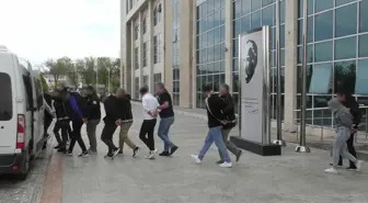 Uşak'ta Uyuşturucu Operasyonu: 11 Kişi Tutuklandı