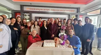 43 Yılın Ardından Duygusal Emeklilik Töreni