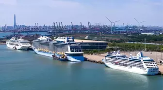 Çin'in Tianjin Limanı, İşçi Bayramı'nda Üç Kruvaziyer Gemisi Ağırladı