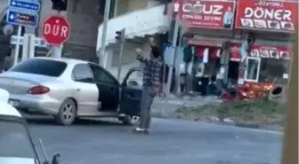 Yozgat'ta Alkollü Vatandaşın Trafikteki İlginç Dansı
