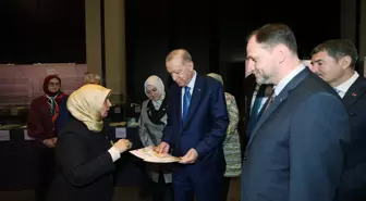 Cumhurbaşkanı Erdoğan'dan Türkiye'de ilke imza atan sergiye ziyaret