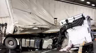 Malatya'daki Erkenek Tüneli'nde Tır Kazası: Bir Yaralı