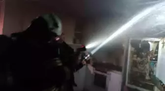 Erzurum'da Apartmanda Yangın Paniği
