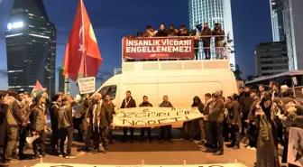 Gazze'ye Yardım Götüren Geminin Saldırısını Protesto Ettiler
