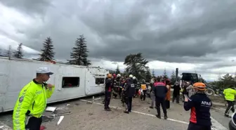 Isparta'da Midibüs Kazası: 15 Yaralı