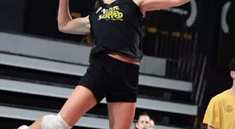 VakıfBank'ın Genç Yıldızı Kiera Van Ryk Final Four Öncesi Değerlendirdi