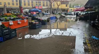 Malatya'nın Darende İlçesinde Ani Dolu ve Sağanak Yağış Hayatı Olumsuz Etkiledi