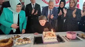 MHP, Down Sendromlu Çocuğun Doğum Gününü Kutladı
