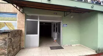 Kocaeli'de Cami Şadırvanında Hareketsiz Bulunan Adam Hastaneye Kaldırıldı