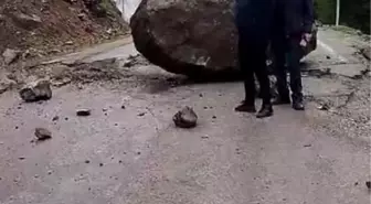 Gümüşhane'de Devasa Kaya Kütlesi Facianın Eşiğinden Döndü