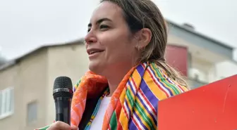 Ayyüce Türkeş'e babası Alparslan Türkeş'in kabrinde saldırı