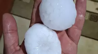 Diyarbakır'ın Kulp İlçesinde Ceviz Büyüklüğünde Dolu Yağdı