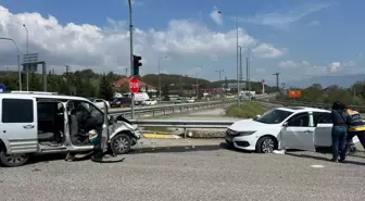 Bolu'da Trafik Kazası: 10 Yaralı