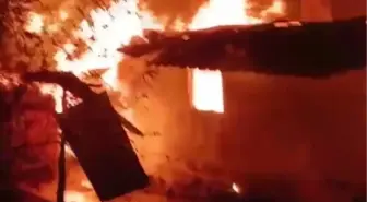 Karabük'te Yangında İki Ev Kullanılamaz Hale Geldi